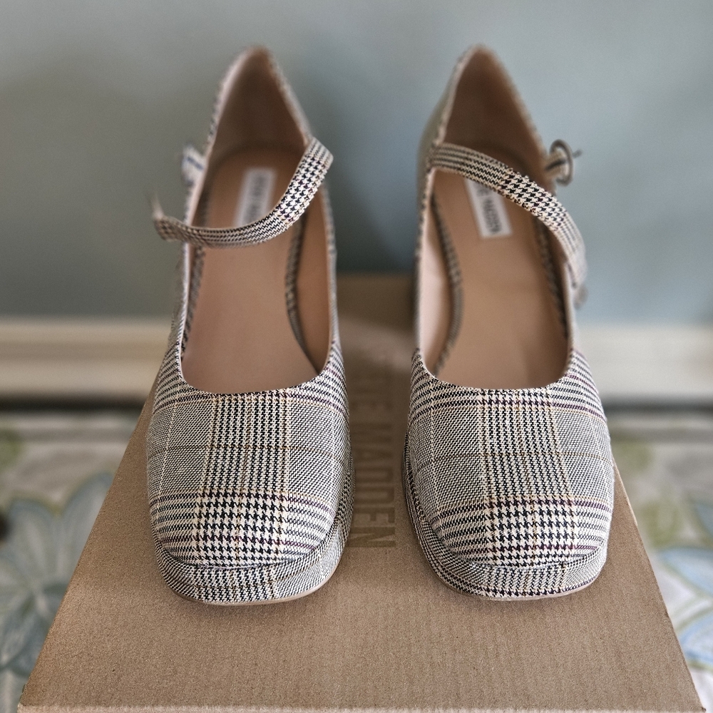 NEW in box! Mary Jane